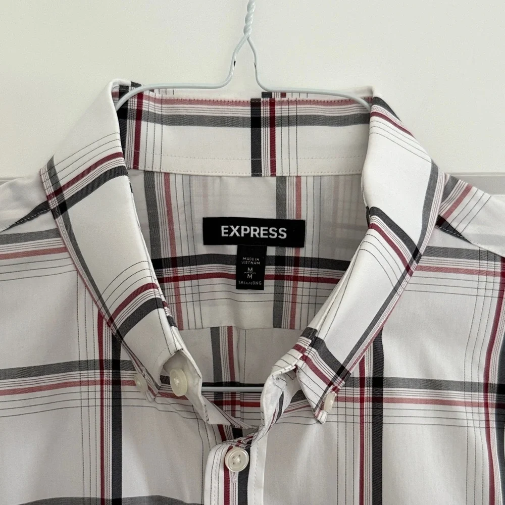 Banana Republic White and Black Plaid Shirt​ - Picture 2 of 2